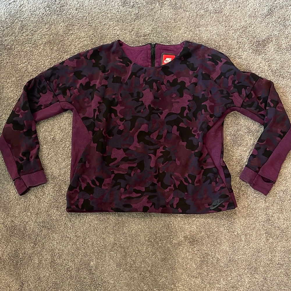 Nike pullover size large
